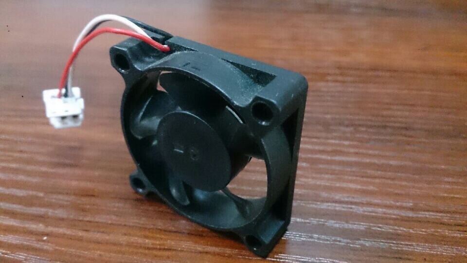 AVC 3010 F3510B12HN 35mm 3.5cm DC  12V 0.15A 3 -line CPU Quiet Fan