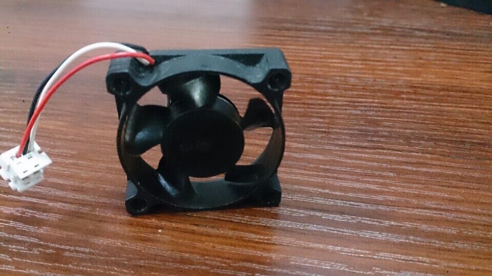 AVC 3010 F3510B12HN 35mm 3.5cm DC  12V 0.15A 3 -line CPU Quiet Fan