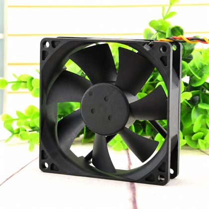 Foxconn PV902512L 12V DC 90x90x25mm cooling fan