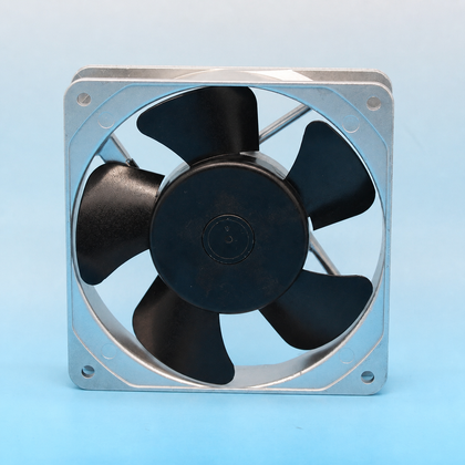 Nidec Servo CU48F3 cooling fan - clean product photo