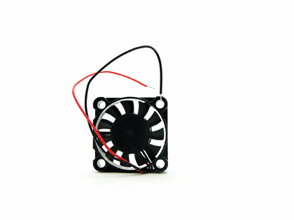 Young Lin Tech DFB300605H 5V DC 30mm brushless cooling fan on white background