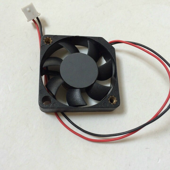 Sunon KDE0503PEV3-8 Slim 6mm Thickness 3006 DC5V  0.35W 0.07A Magnetic Mini Fan
