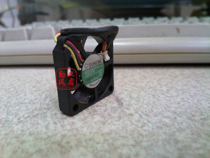 SUNON KDE0503PEB1-8 5V DC 30x30x7mm Brushless Cooling Fan - product photo 2