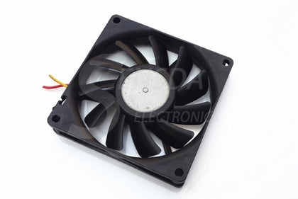 Sanyo 9PH0824S7D03 24V DC 80x80x15mm Brushless Cooling Fan - product photo 2
