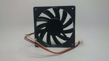 Sanyo 109p0812h721 12V DC 80x80x15mm Brushless Cooling Fan - product photo 2