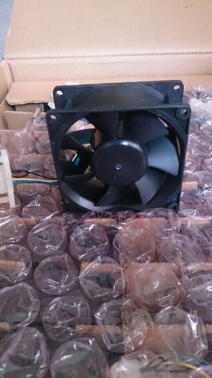 Nidec V35453-35 12V DC 90x90x38mm Brushless Cooling Fan - product photo 2