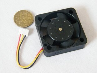 Nidec D04X-05TH 12V DC 42x42x10mm Brushless Cooling Fan - product photo 2